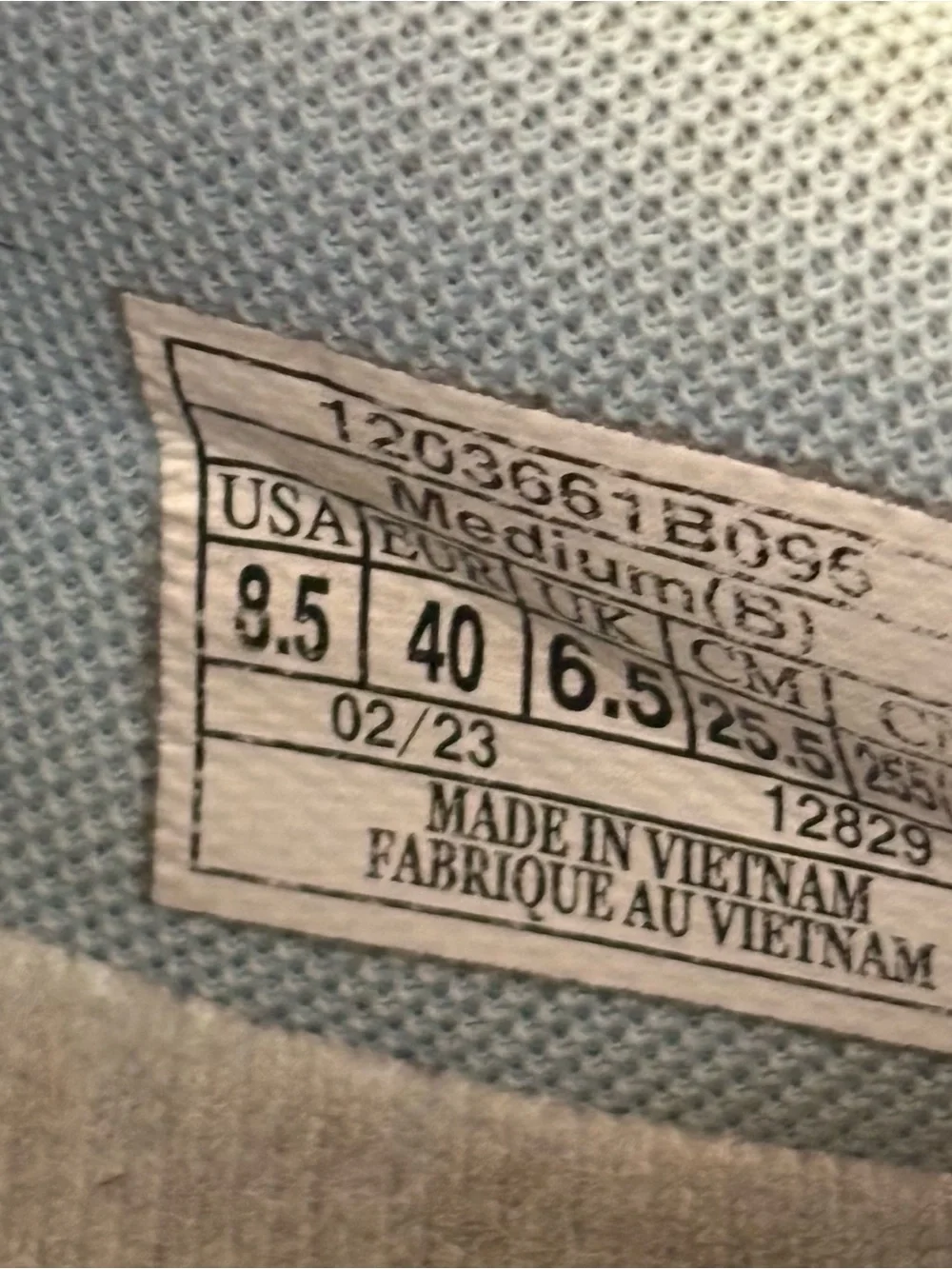 Brooks lightweight design